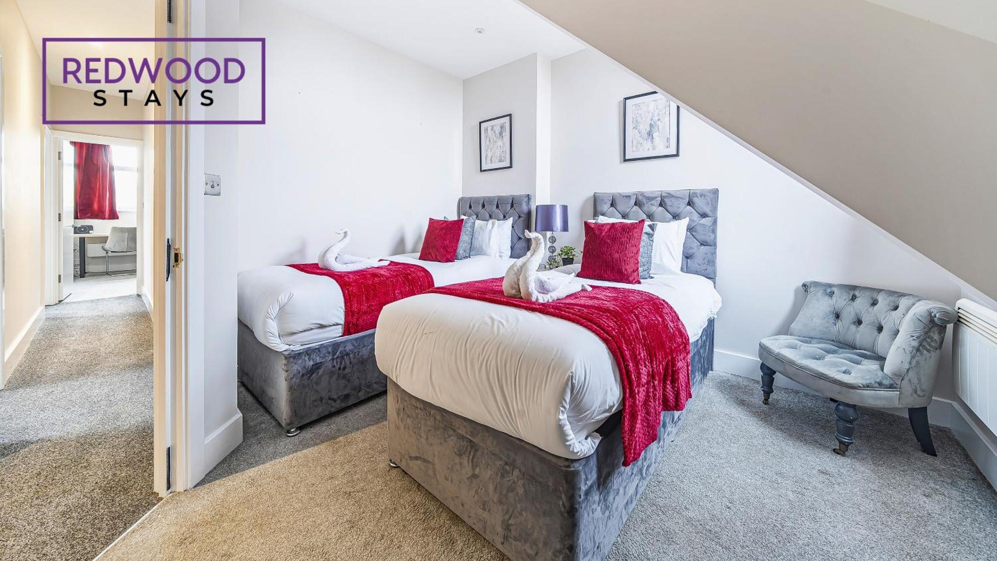 Newly Refurbished Everest Lodge Serviced Apartments For Contractors & Families, Free Wifi & Netflix By Redwood Stays Farnborough (Hampshire) Exterior foto